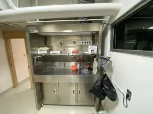 Renovasi Lab RS Santosa Kopo 12